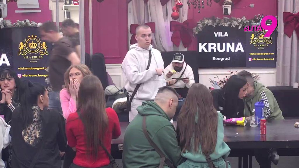 Au, sve isplivava! Uroš otkrio od kog trenutka se Maji ZGADIO Asmin, Dača raskrinkao dešavanja s proslave nove godine: Gledao sam i... (VIDEO)