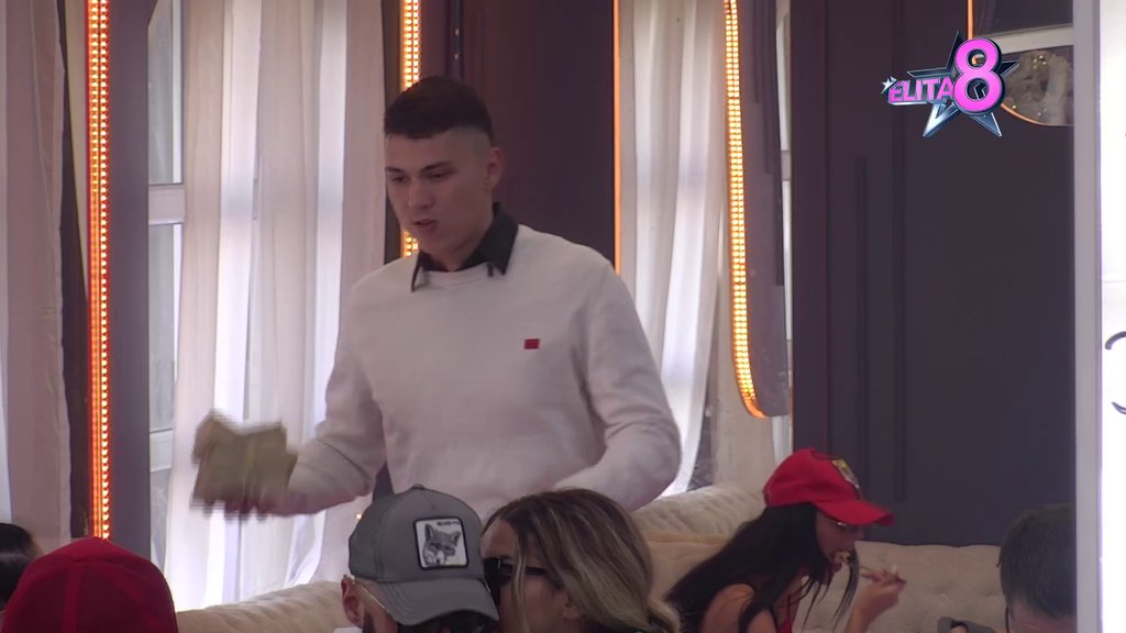 Pare su te promenile, sa Anđelom nisi iskren: Peja sasuo Gastozu sve u lice, on eksplodirao i počeo da urla iz petnih žila! (VIDEO)