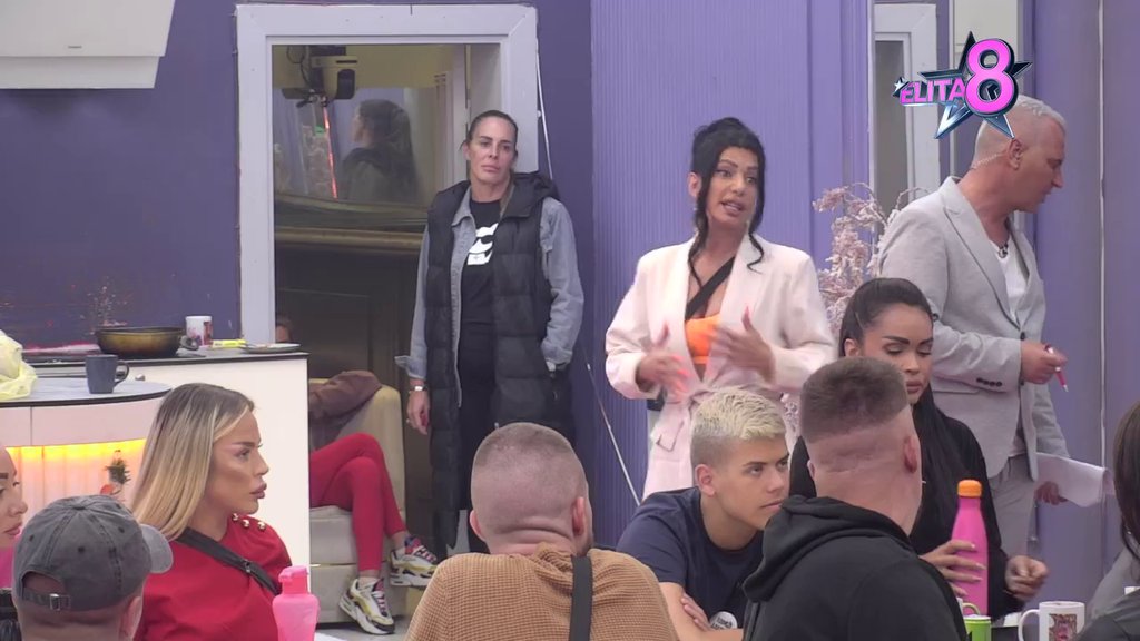 "URSULA ELITE 8" UPALILA VREĐALICU! Žestoko udarila na Aleksandru, nazvala je KLEPTOMANKOM, Ivanija pred svima PLJUNULA Luku (VIDEO)