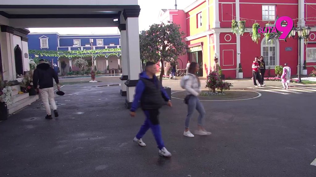 PONOVO KRENULI ISTIM SMEROM! Teodora i Bebica NEUMORNO UBIJAJU KRUGOVE po Eliti, više se ne razdvajaju! (VIDEO)