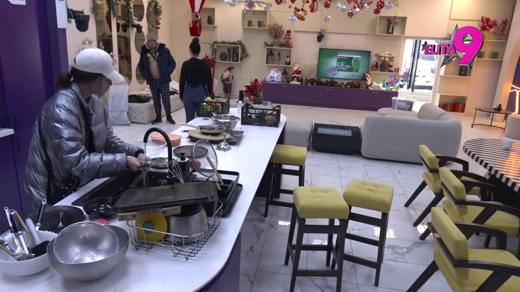 Treba da te vežu, da vrištiš! Boginja i Bora nastavili JEZIVU SVAĐU, uvrede pljušte sa obe strane! (VIDEO)