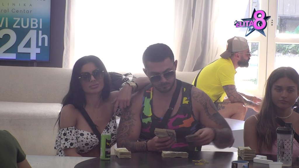 IZBIJA JOJ ZLO IZ OČIJU: Anđela žestoko potkačila Sanju, ona joj demolirala nikad jače: Ako si ti navikla da se valjaš u ur*nu... (VIDEO)