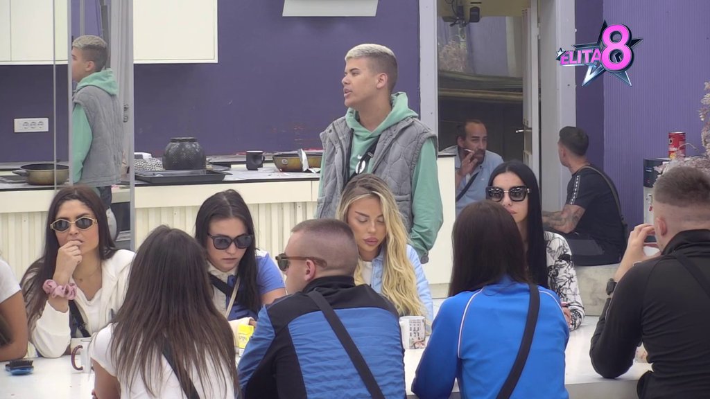 PATOLOŠKI LAŽOV: Uroš jedva dočekao svojih pet minuta da stavi Sofiju na stub srama, pa bez milosti prokomentarisao Aneli i Luku! (VIDEO)