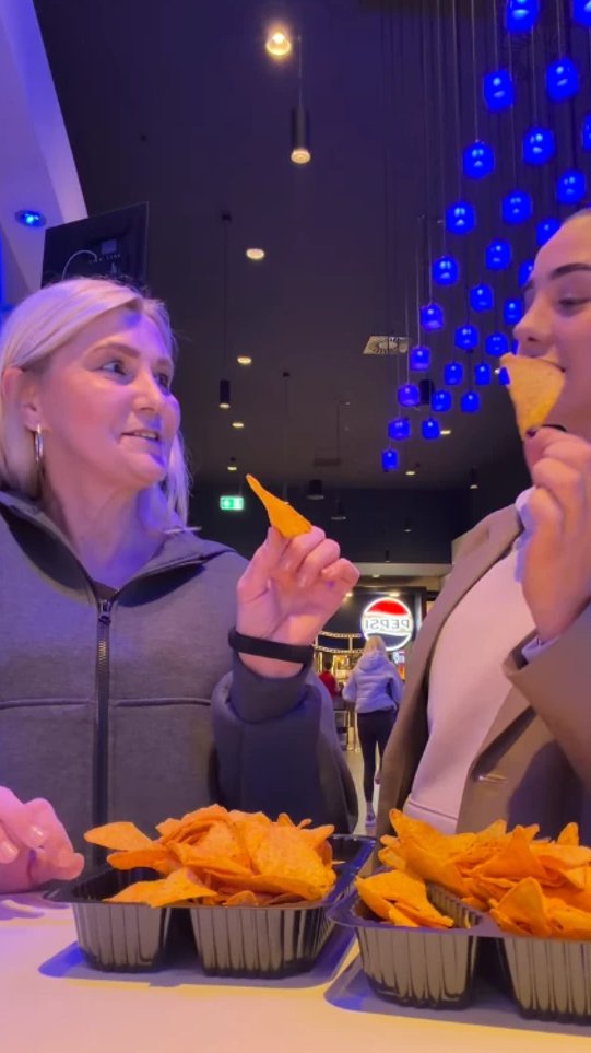 MAJKA ANĐELE ĐURIČIĆ JE PRAVA LEPOTICA! Pokazala koliko su bliske, evo gde su otišle da uživaju: Da sam birala bolju ne bih izabrala