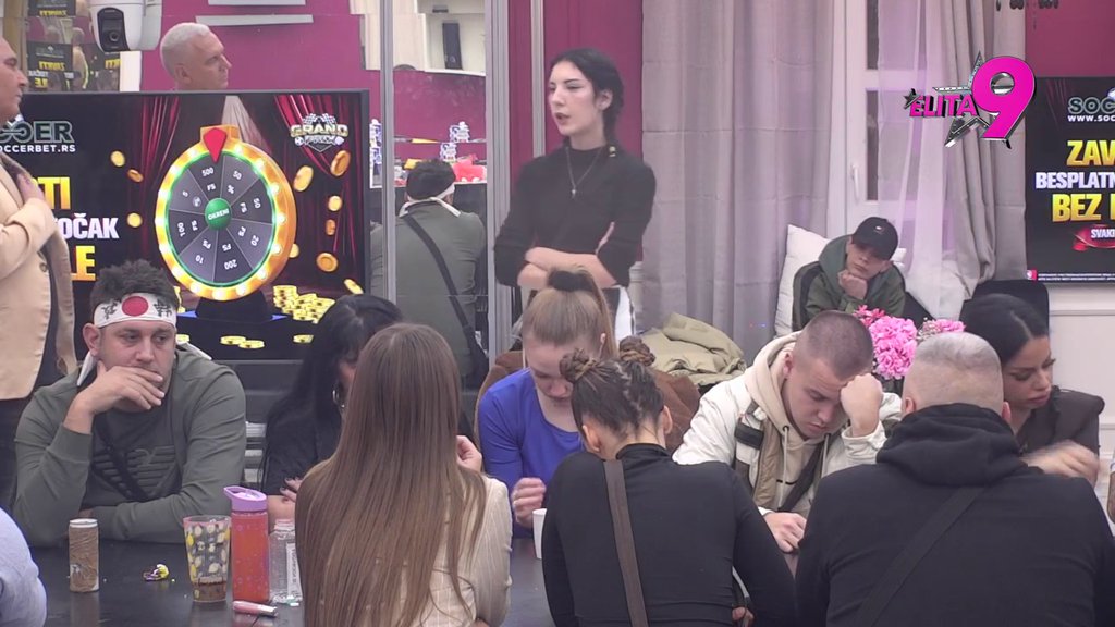 ONE SU CRNE UDOVICE! Aneli prebledela kao krpa: Hana progovorila o jezivim detaljima iz života sa Ahmićima, pa zapretila: Nek objave da vide ljudi kakve ste ku*vetine (VIDEO)