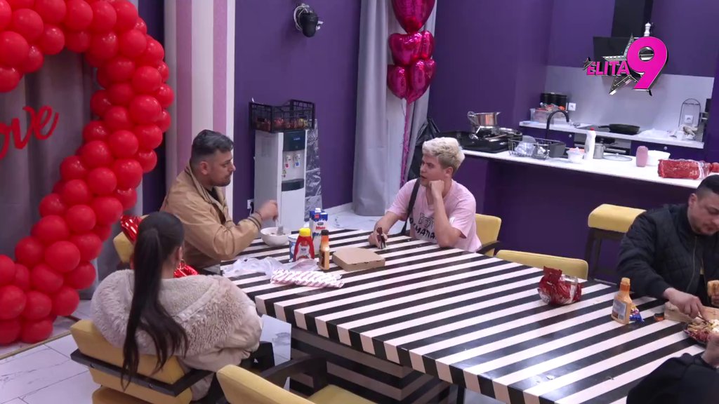 Pukla tikva! Anastasija priznala da je videla kako Bora ljubi Uroša, on je isterao iz kreveta (VIDEO)