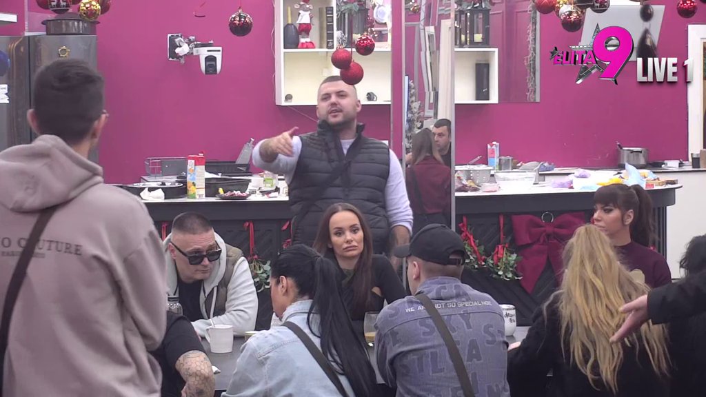 Zaključavala je sama sebe jer se plašila: Alibaba i Nerio udruženim snagama raskrinkali odnos Site i Aneli, ona ponovo završila u suzama! (VIDEO)