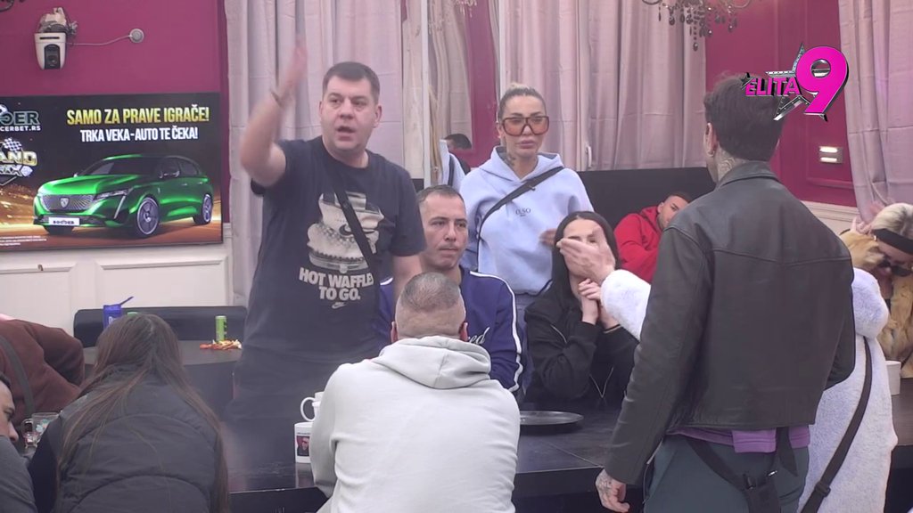 FILIP KAO PAO S MARSA! Čudi se što Aneli 'otvara put' ka njemu, Marinković ga RASTAVIO NA SITNE ČINIOCE! (VIDEO)